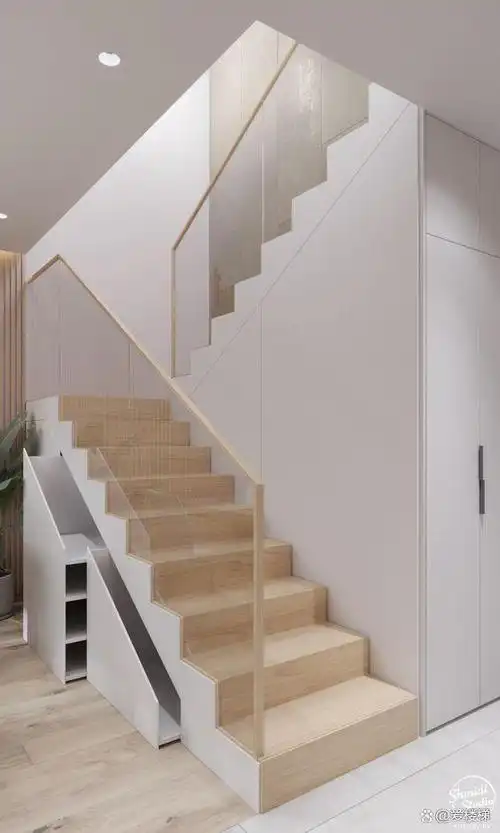 室内楼梯的安装前需要注意什么呢?    情况分两种