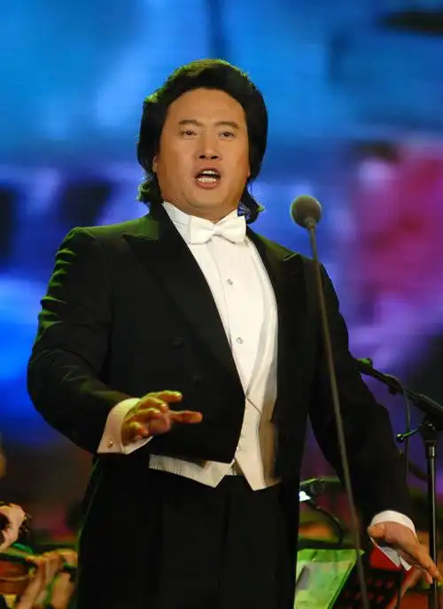 男高音歌唱家戴玉强演唱歌曲欣赏