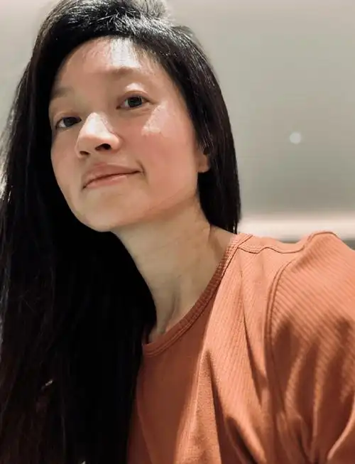 头顶乱发唇色苍白好憔悴,素颜状态引热议_沈佳妮_生活_自然