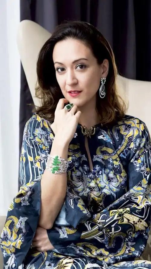 赌王嫡孙女何家文,自己打造珠宝帝国