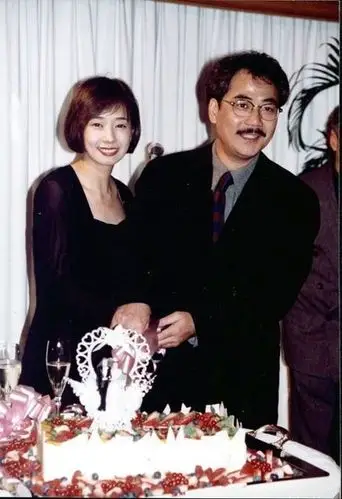 经历三段婚姻!毛舜筠与老公区丁平闪婚恩爱23年