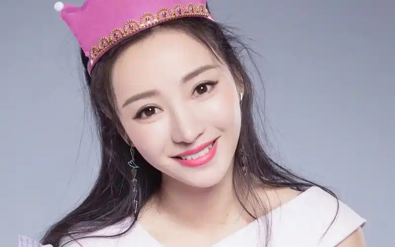 柳岩,明星壁纸,美女写真,柳岩,明星,美女,电脑壁纸,壁纸美女柳岩可爱