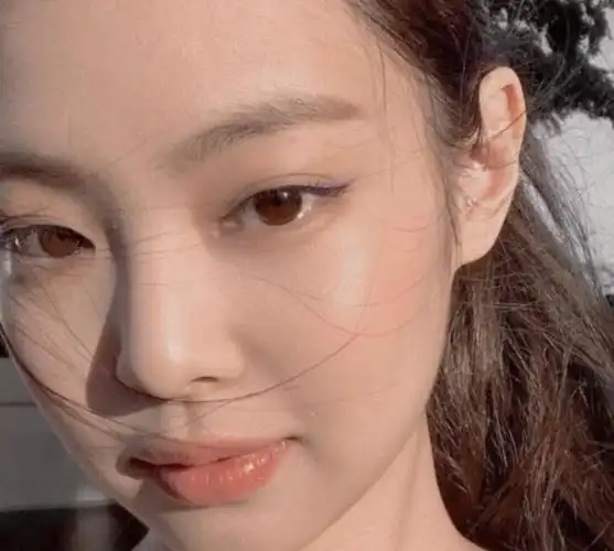 女生头像 ins jennie 要不要这么好看啊宝贝