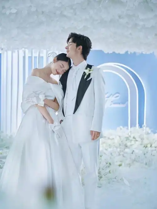 还原婚礼现场78超爱这组仪式感婚纱照