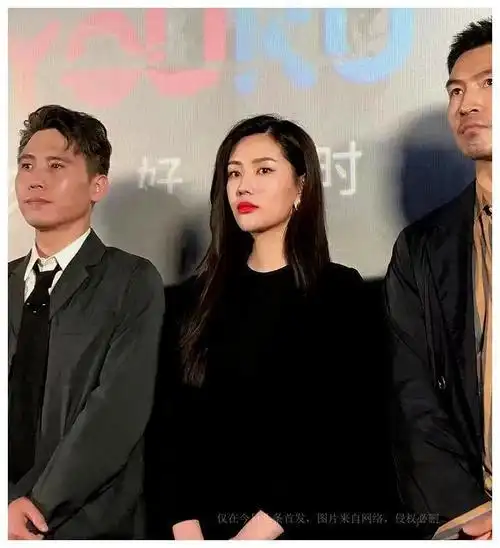 张艺谋挖掘新女星飞凡气质独特美艳如倪妮令人瞩目