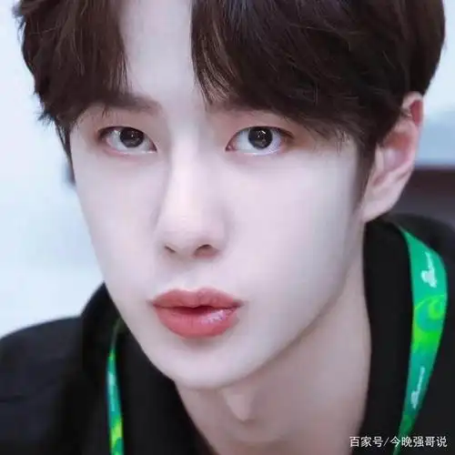 花样美男王一博帅照合集