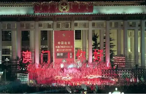 18年前这一刻,多少中国人热泪盈眶!