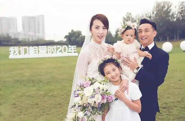 对孩子最好的教育就是爸爸很爱妈妈妈妈很爱爸爸