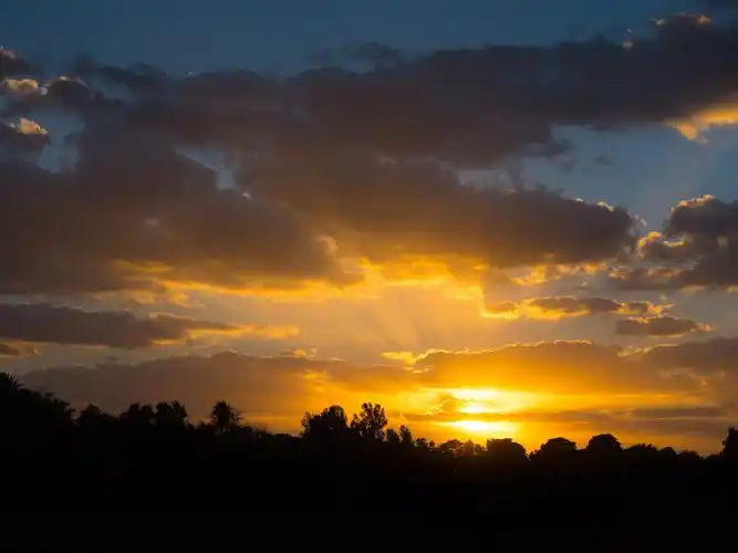 夕阳,黄昏,云彩,天空 iphone 壁纸