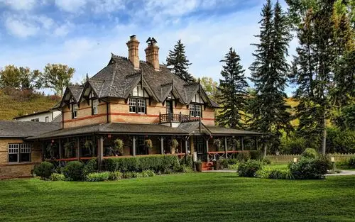 壁纸 别墅,房子,树木,草坪