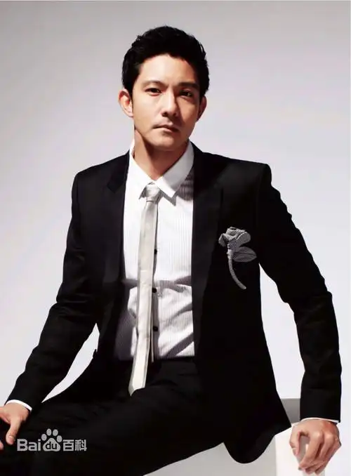 看了那个婉君的帖子实在太搞笑了,顺便列举几个其实