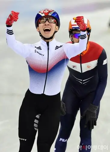 2018平昌冬奥会东道主摘首金 21岁小将林孝俊夺得男子1500米短道速滑