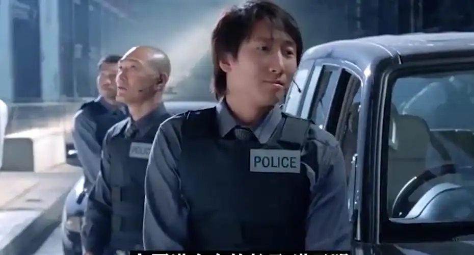 回顾,再看《新警察故事》,才发现电影中12位配角个个来头不小
