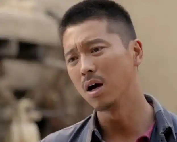 《金太郎的幸福生活》被大众熟知,更因成功饰演《平凡的世界》中的孙