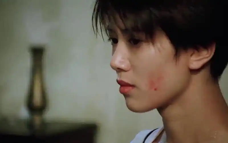 凌凌漆袁咏仪暗杀失败只求一死没想星爷真就给她了一枪