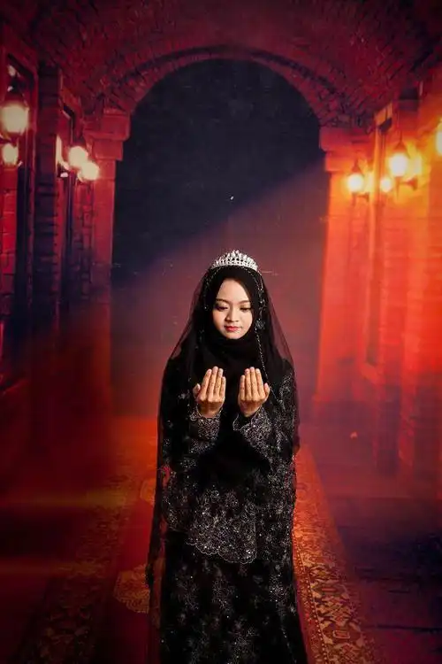 我们一起为母亲祈祷!