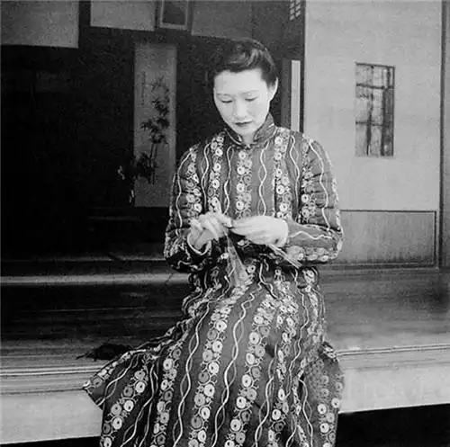 收到张学良90大寿请柬,于凤至喜极而泣,坚持要跟他见上一面