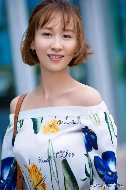 练束梅高清壁纸图集