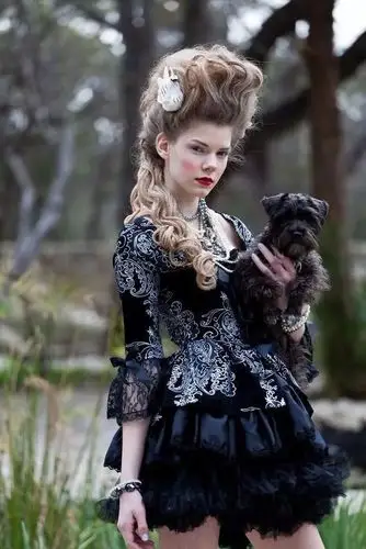 复古宫廷风盘发