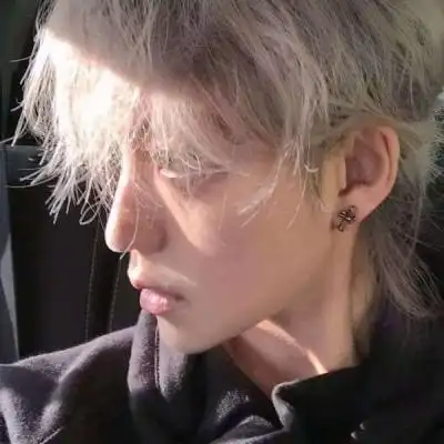 高冷冷酷男头高清帅气的高冷冷酷男生微信头像图片