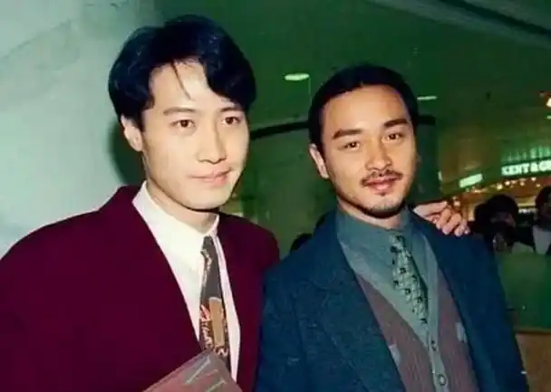 身为后辈,黎明始终对张国荣心怀敬意.