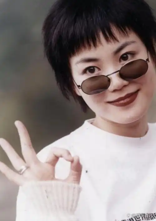 李敖形容王菲"愚妇西藏取经",看穿她和谢霆锋结局,果真是大师