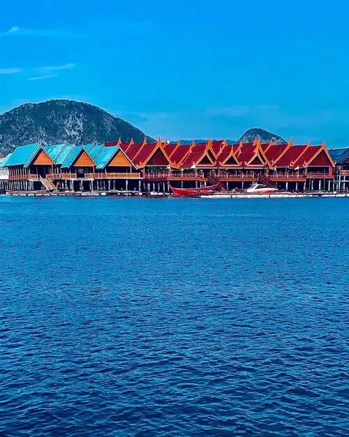 泰国南部一个避风港海湾,泰国南部一个避风港海湾