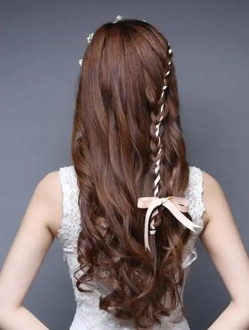 新娘 婚礼 唯美 公主式 长发发型 优雅 小清新