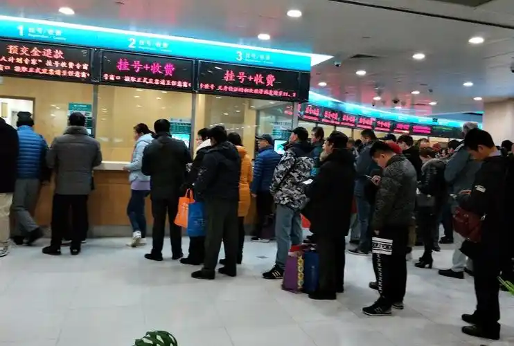 纪实实拍组图为了活着的希望早晨6点的医院