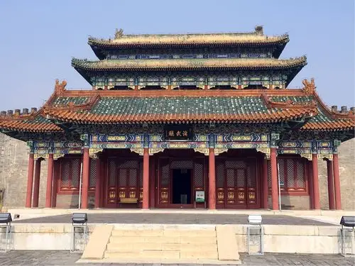 当然这个墓区还有段祺瑞墓,曹禺墓,高岗墓等数十位文化名人或先贤们的