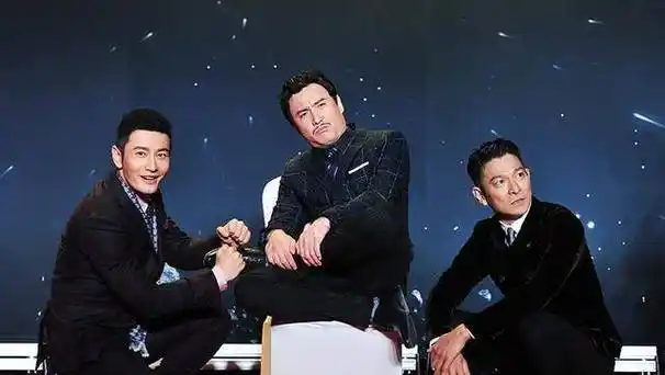 有种"合影杀手"叫沈腾,回回都把别人带进沟里,刘德华都没躲过