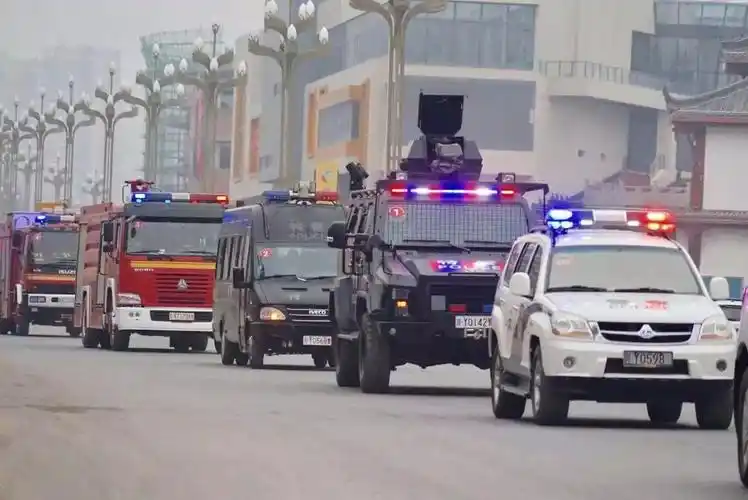 通江特警,武警,消防员等联合出动!