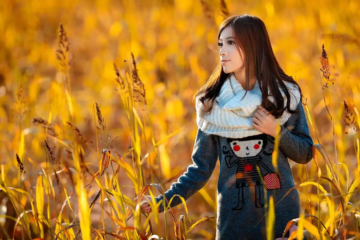 唯美意境甜美女生诗意写真桌面壁纸