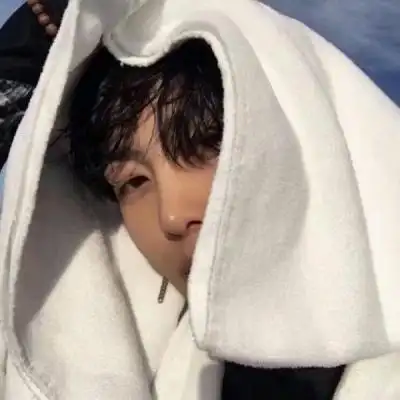 微信男生头像阳光帅气高清霸气单身头像男