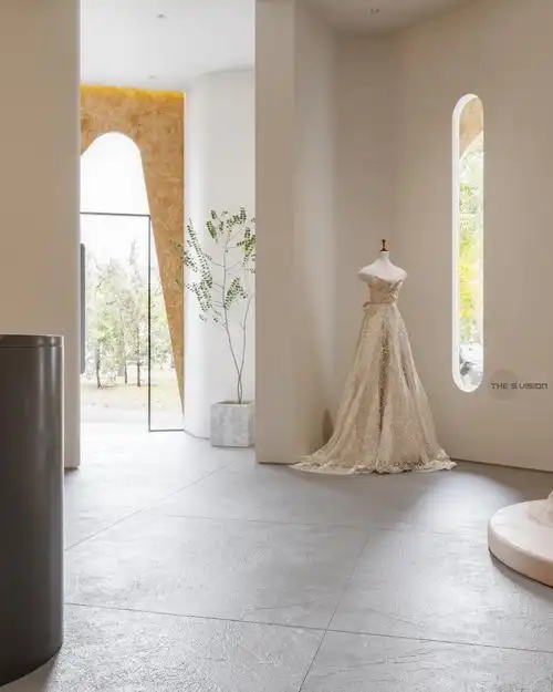 一个小小的婚纱店.幸福开始的地方