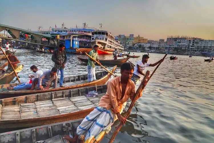 到世界上人口密度最大的国家孟加拉国看人