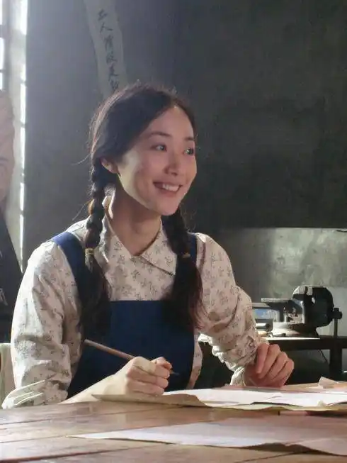 红三代韩雪否认靠关系成名出道21年感情成谜无人敢得罪