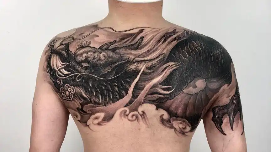 岳阳新刺客阿明遮盖纹身作品《祥龙》