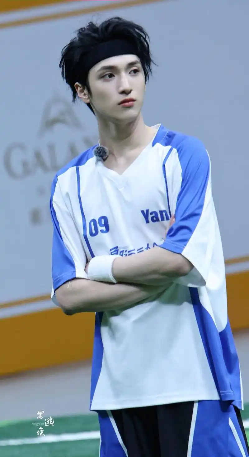 这四个美的没话说.#严浩翔 #朱志鑫 #宋亚轩 #刘耀文 - 抖音