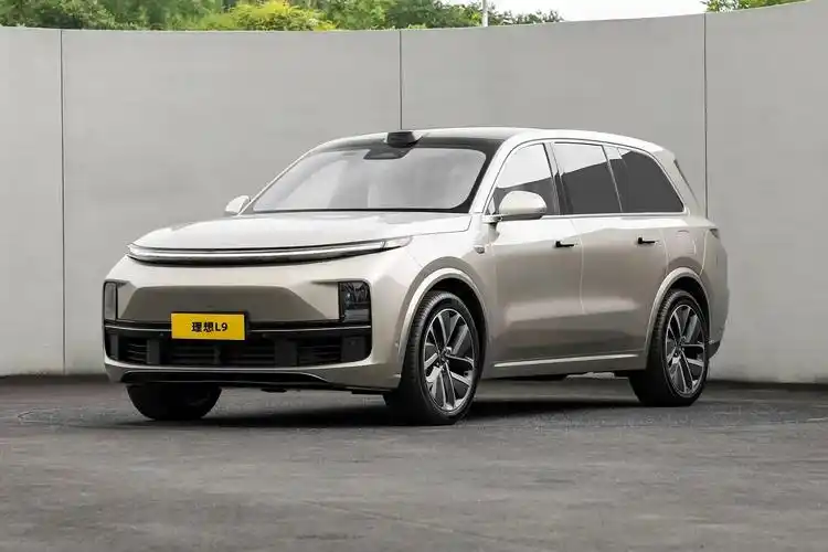 理想l9提供2款配置车型,售价42.98-45.98万元.