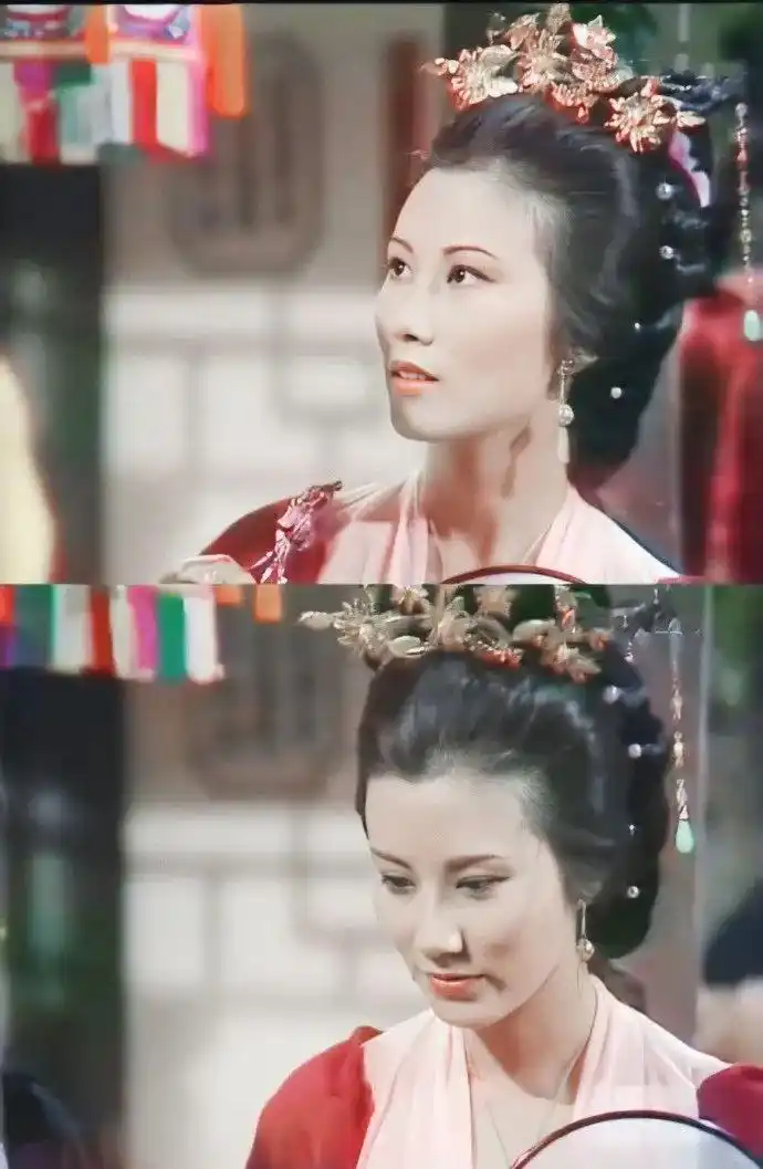 被汪明荃的古典扮相给美到了!妥妥的古装才女,温婉动人心