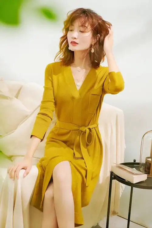 皮肤黄黑的人穿什么颜色的衣服比较显白?