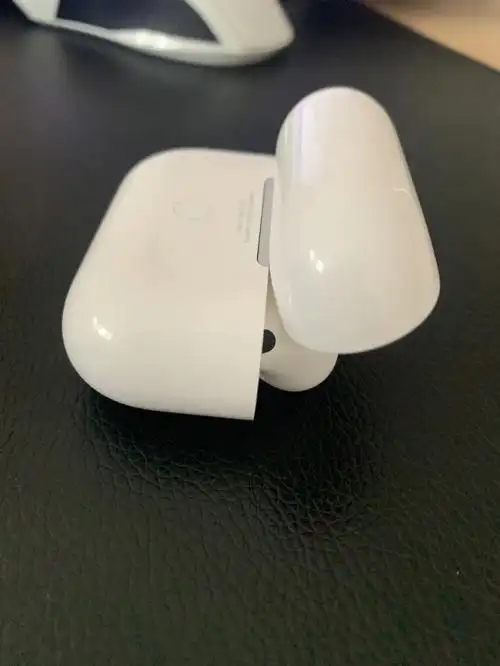 再发一遍airpodspro正品细节和原封盒子