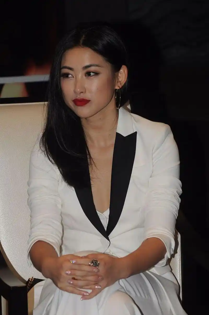 女明星朱珠身价过亿,却体悟到人生幸福的真谛.