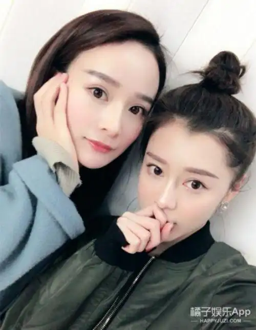 杨幂替身卓亨瑜微博海量私照曝光 和杨幂太像叫人傻傻分不清