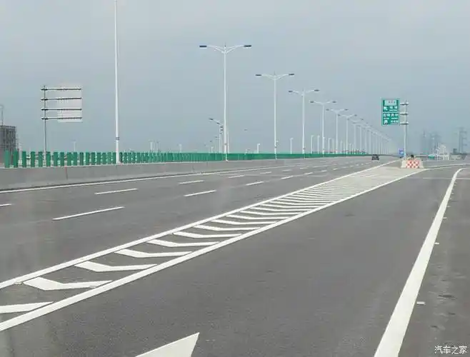 常见但80以上车主不知道是什么意思的标示线