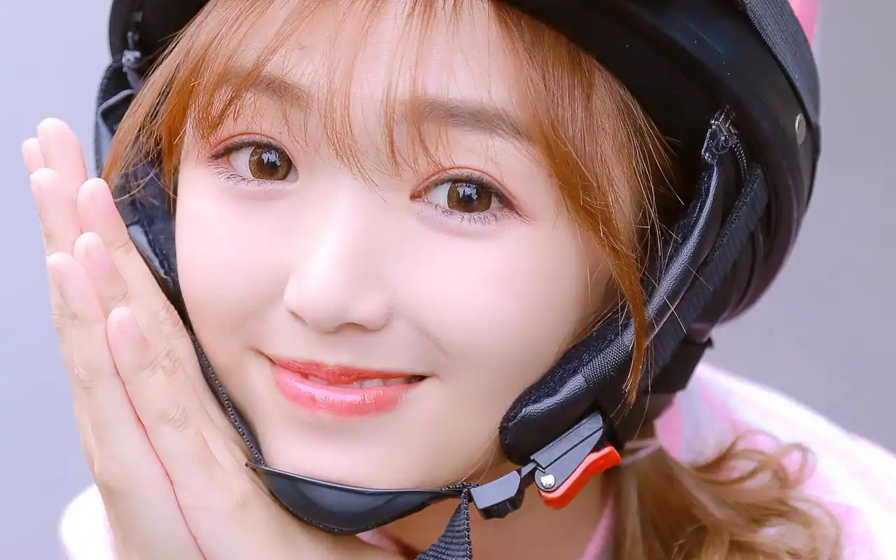 养眼美女户外小清新写真图片壁纸