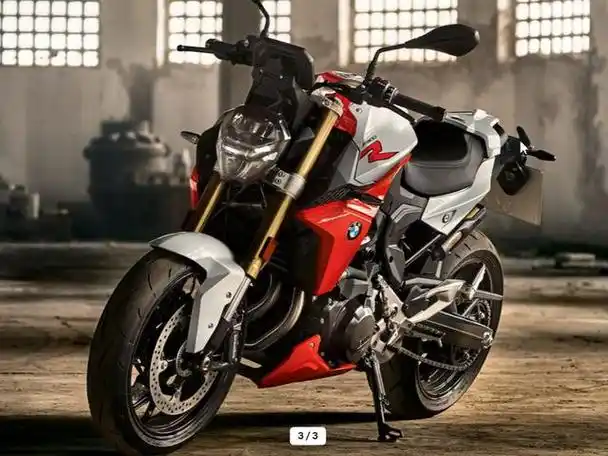 宝马f900r是一款中量级的街车,于2019年发布,2020年在中国上市.