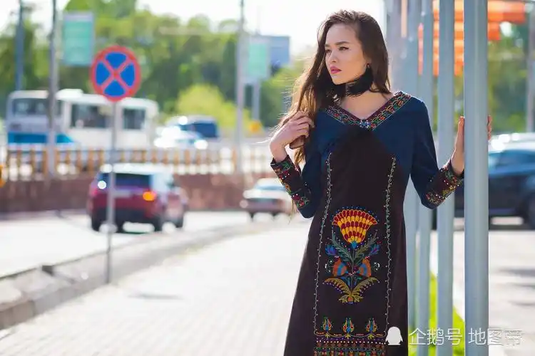 哈萨克斯坦人黄种人还是白种人