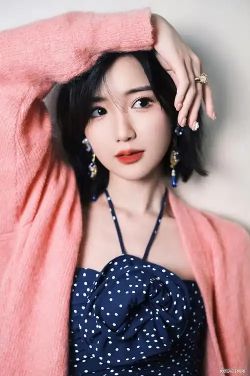 裙子还能再短点吗毛晓彤|陈翔|女神|涅磐_网易订阅